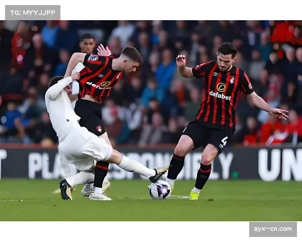 英超官方解释利物浦争议点球 严重身体接触尺度引发广泛讨论